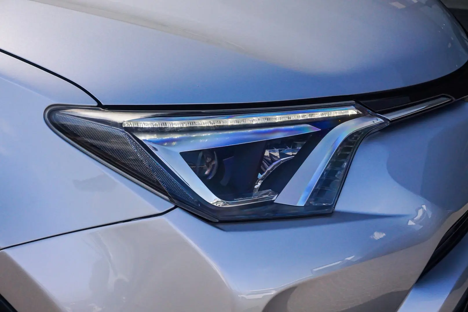 2016 Toyota Rav4 Gallery Image 11