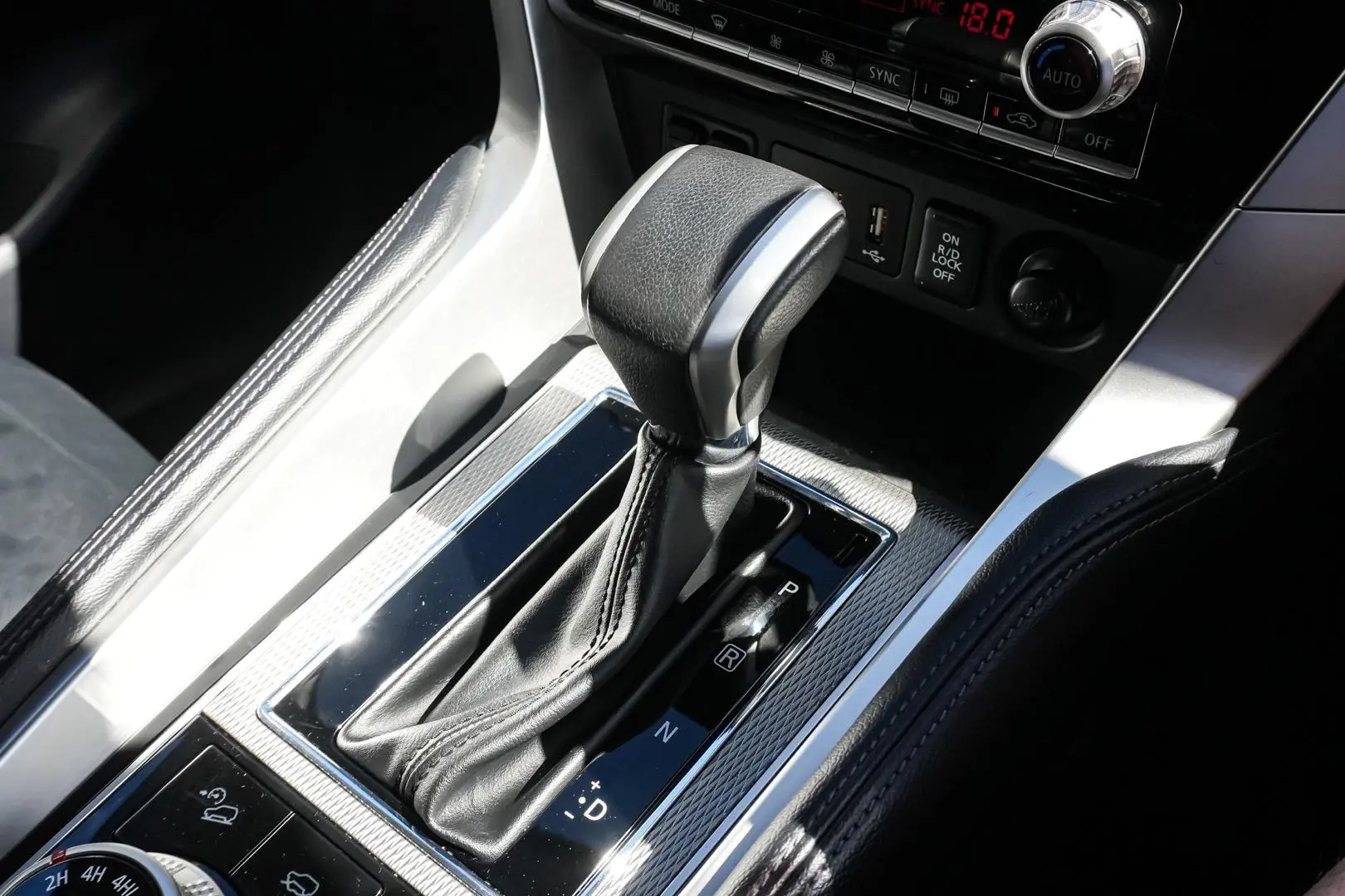 2024 Mitsubishi Pajero Sport Gallery Image 18