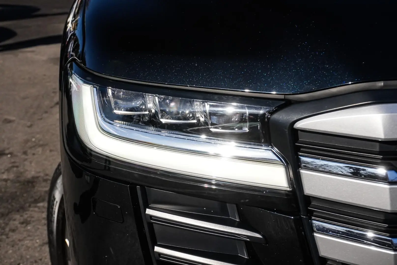 2022 Toyota Landcruiser Gallery Image 12