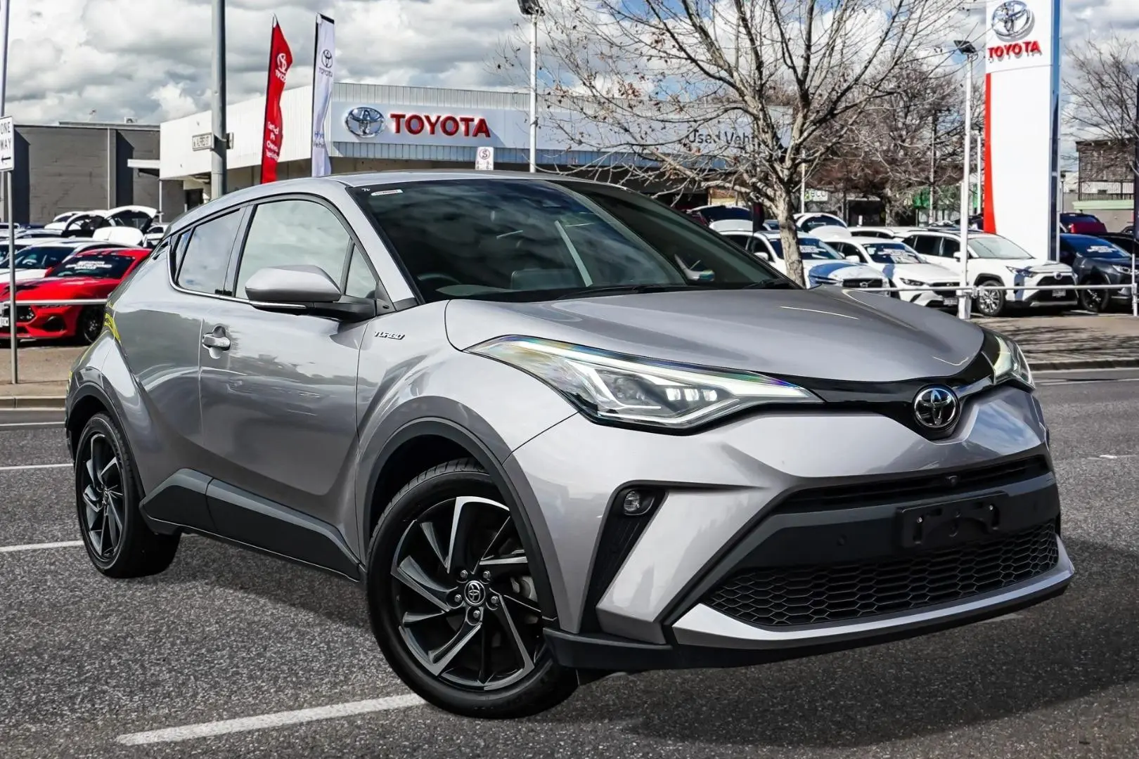 2023 Toyota C-HR Gallery Image 1
