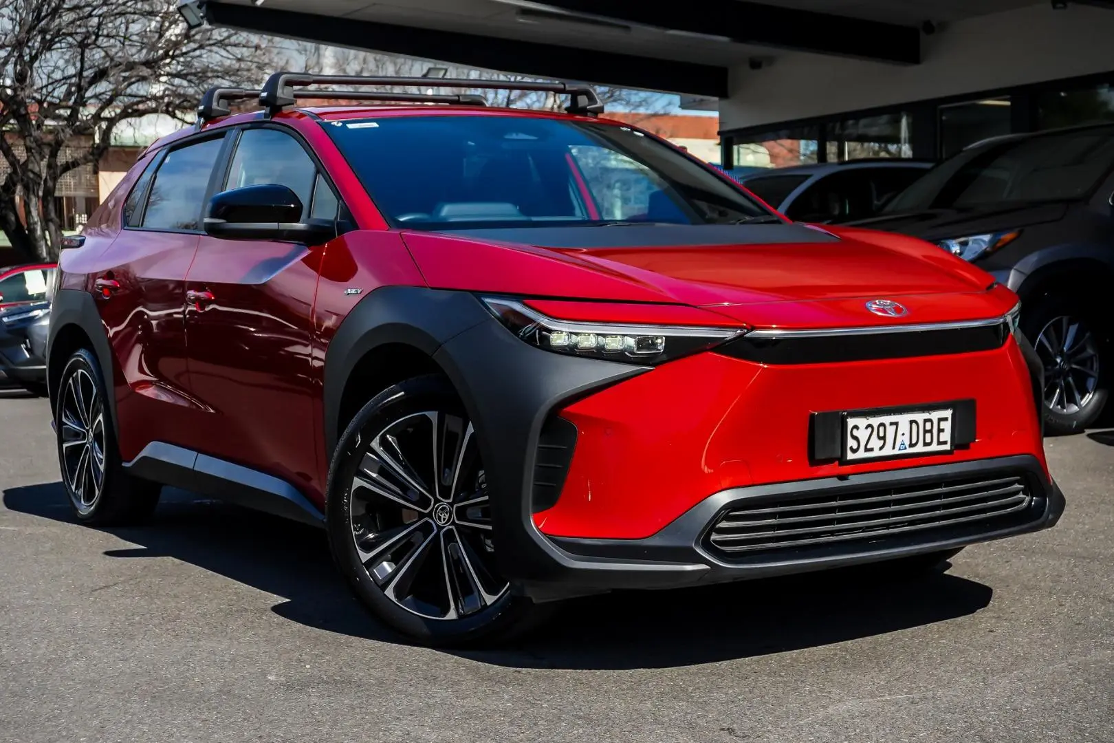 2024 Toyota bZ4X Gallery Image 2