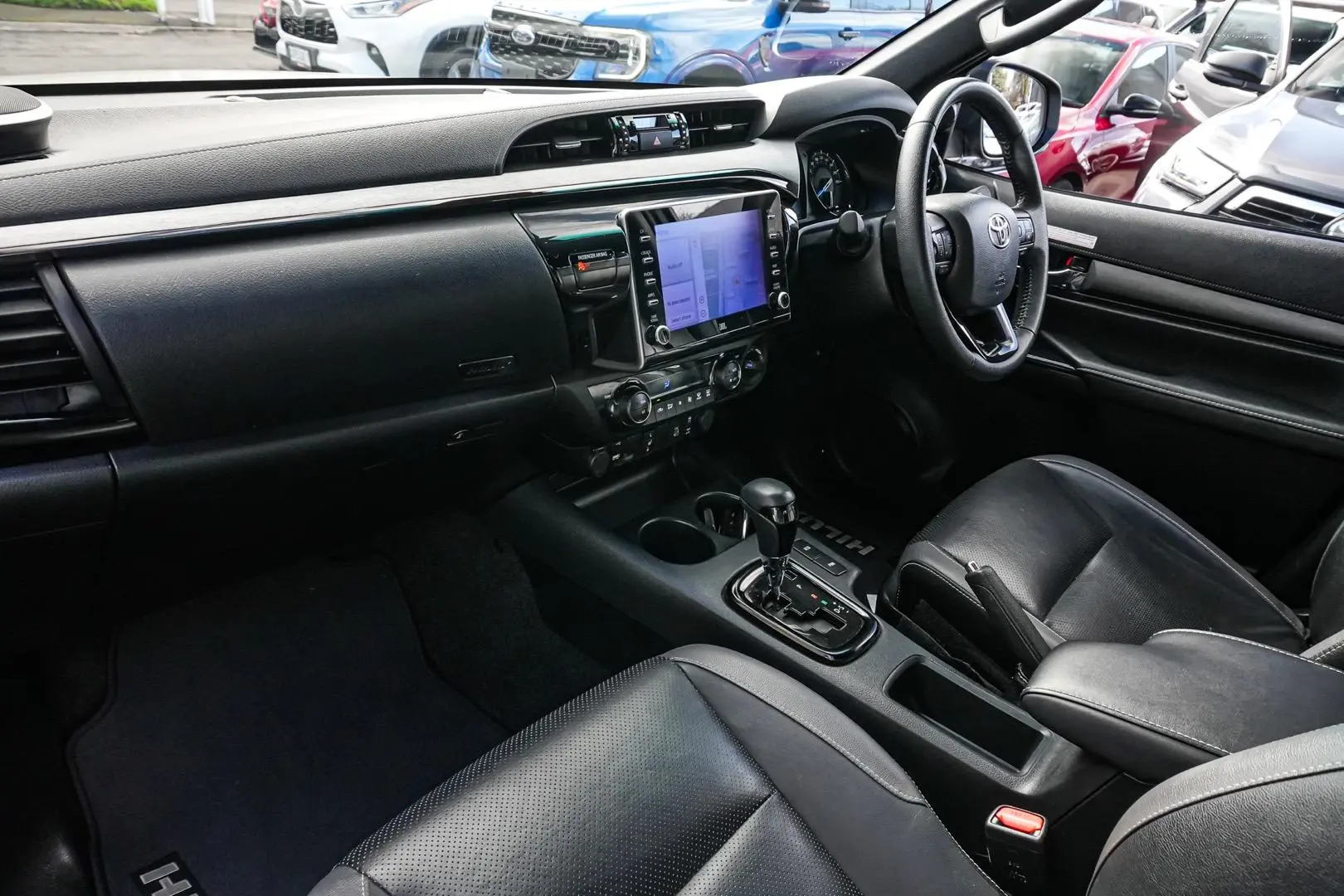 2023 Toyota Hilux Gallery Image 9