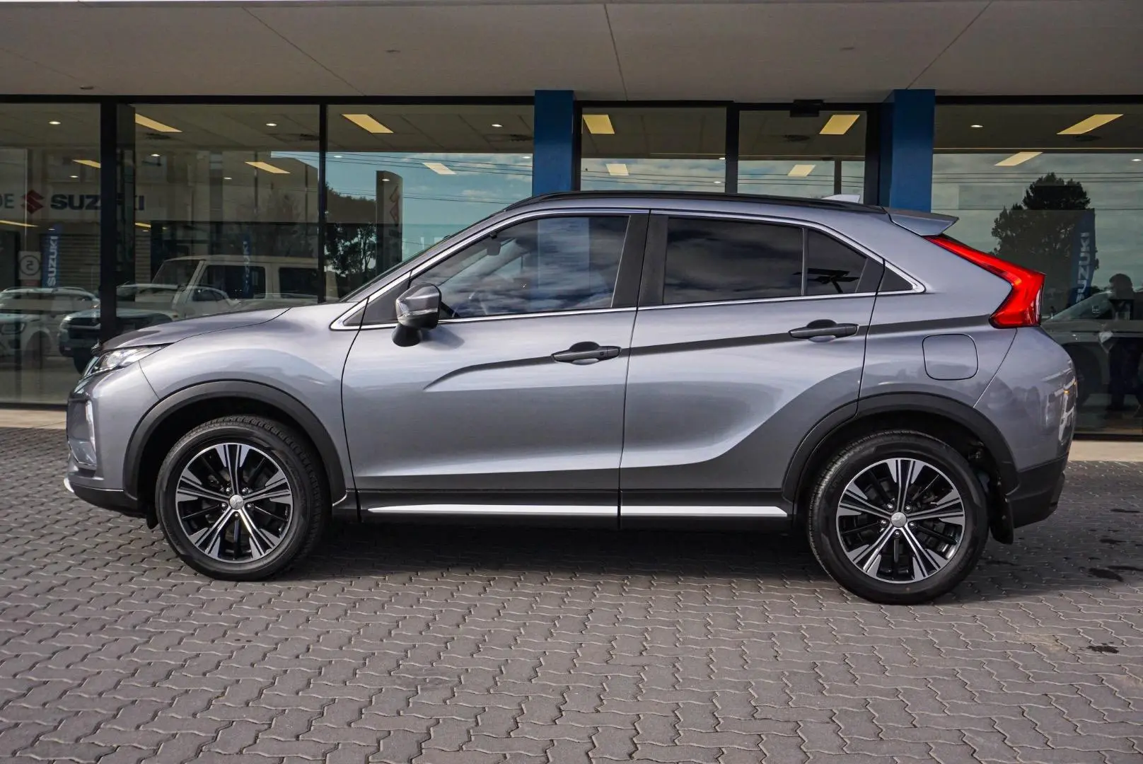 2020 Mitsubishi Eclipse Cross Gallery Image 4