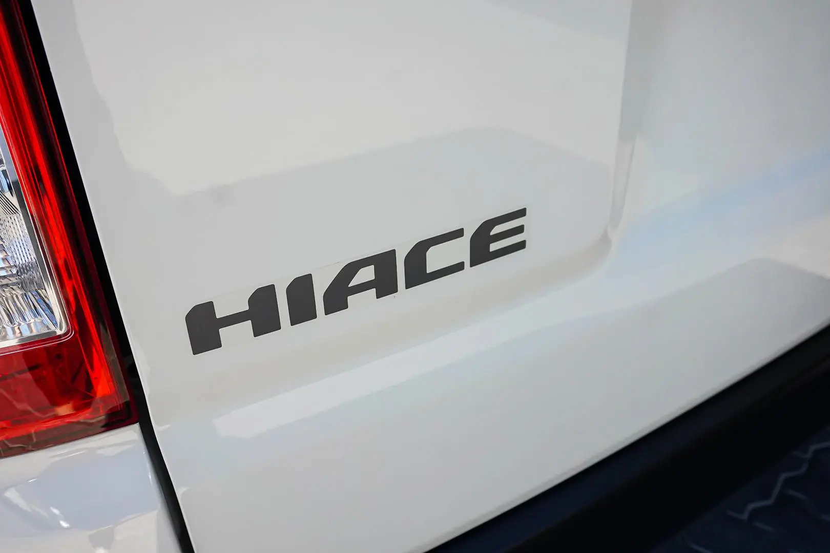 2020 Toyota Hiace Gallery Image 14