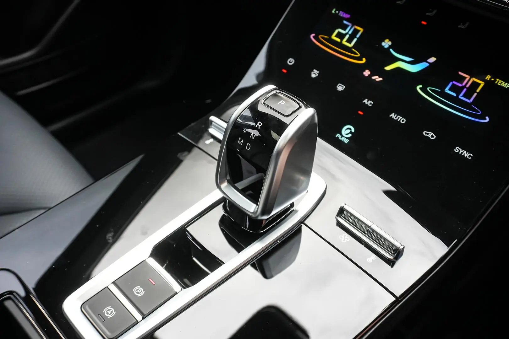 2025 Chery Tiggo 4 Gallery Image 18