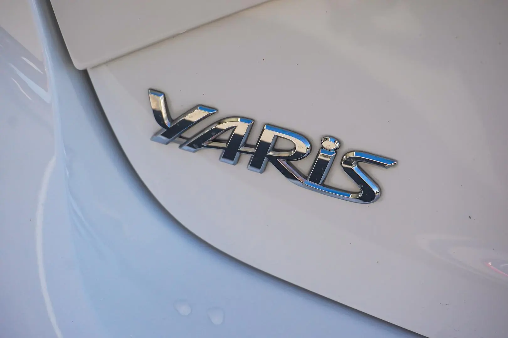 2019 Toyota Yaris Gallery Image 15