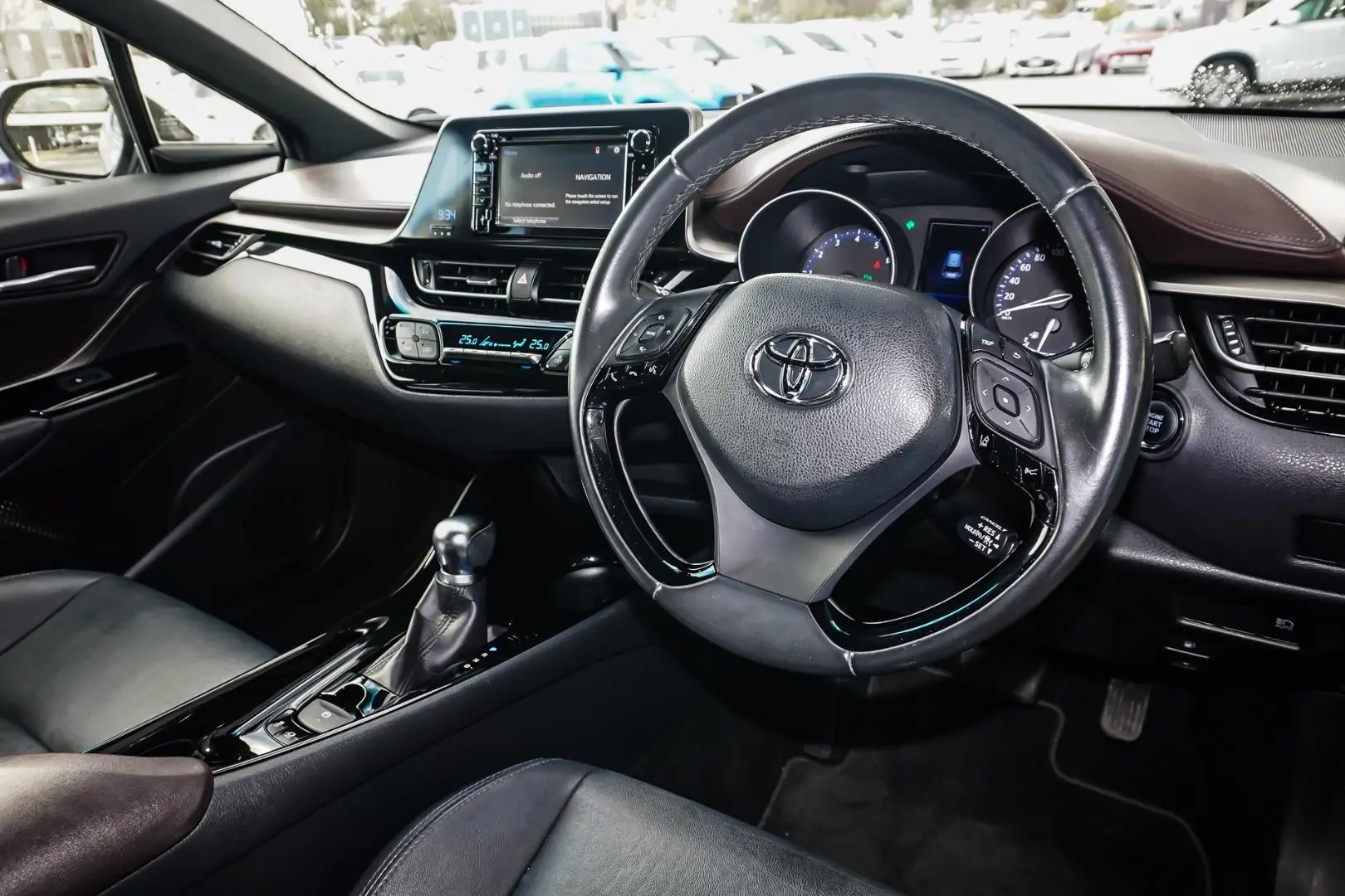 2019 Toyota C-HR Gallery Image 7
