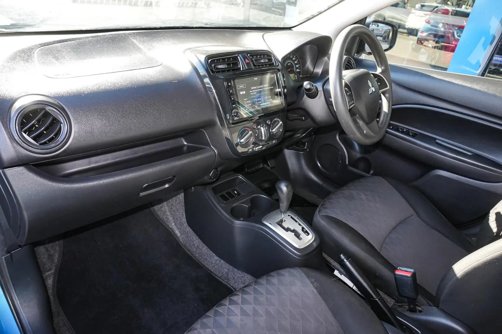 2021 Mitsubishi Mirage Gallery Image 11