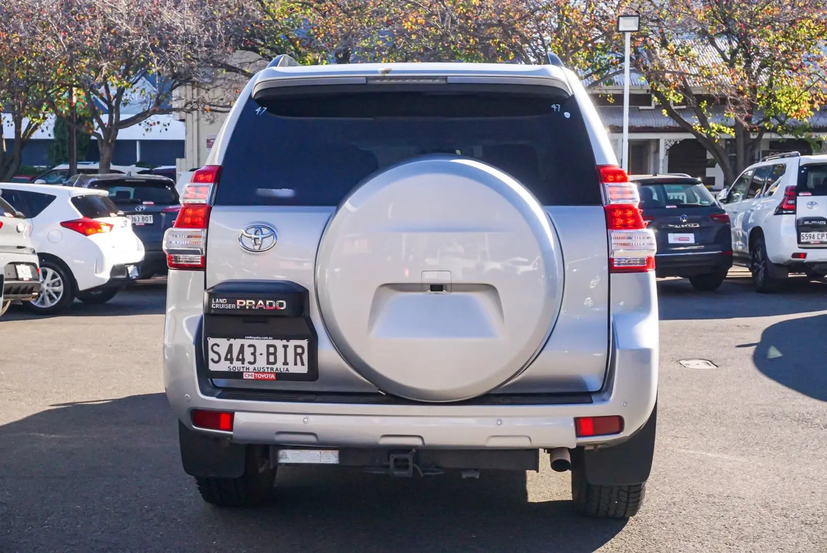 2016 Toyota Landcruiser Prado Gallery Image 6
