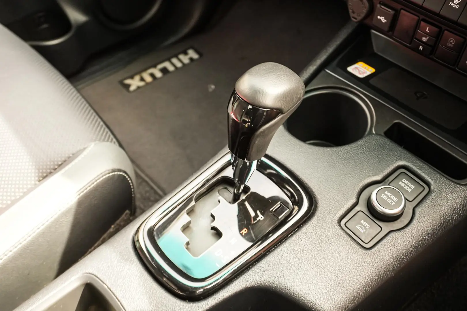 2024 Toyota Hilux Gallery Image 18