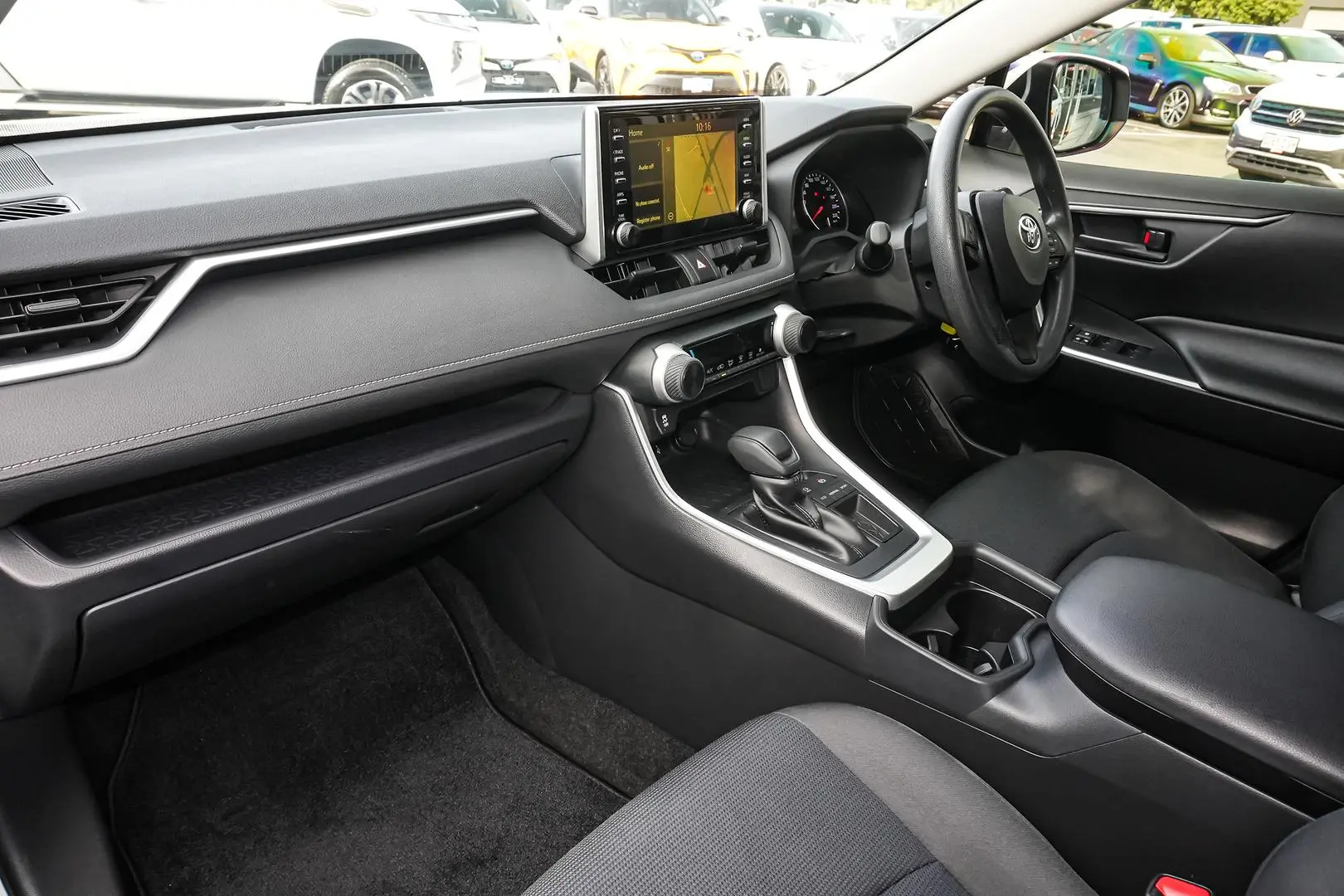 2020 Toyota RAV4 Gallery Image 10