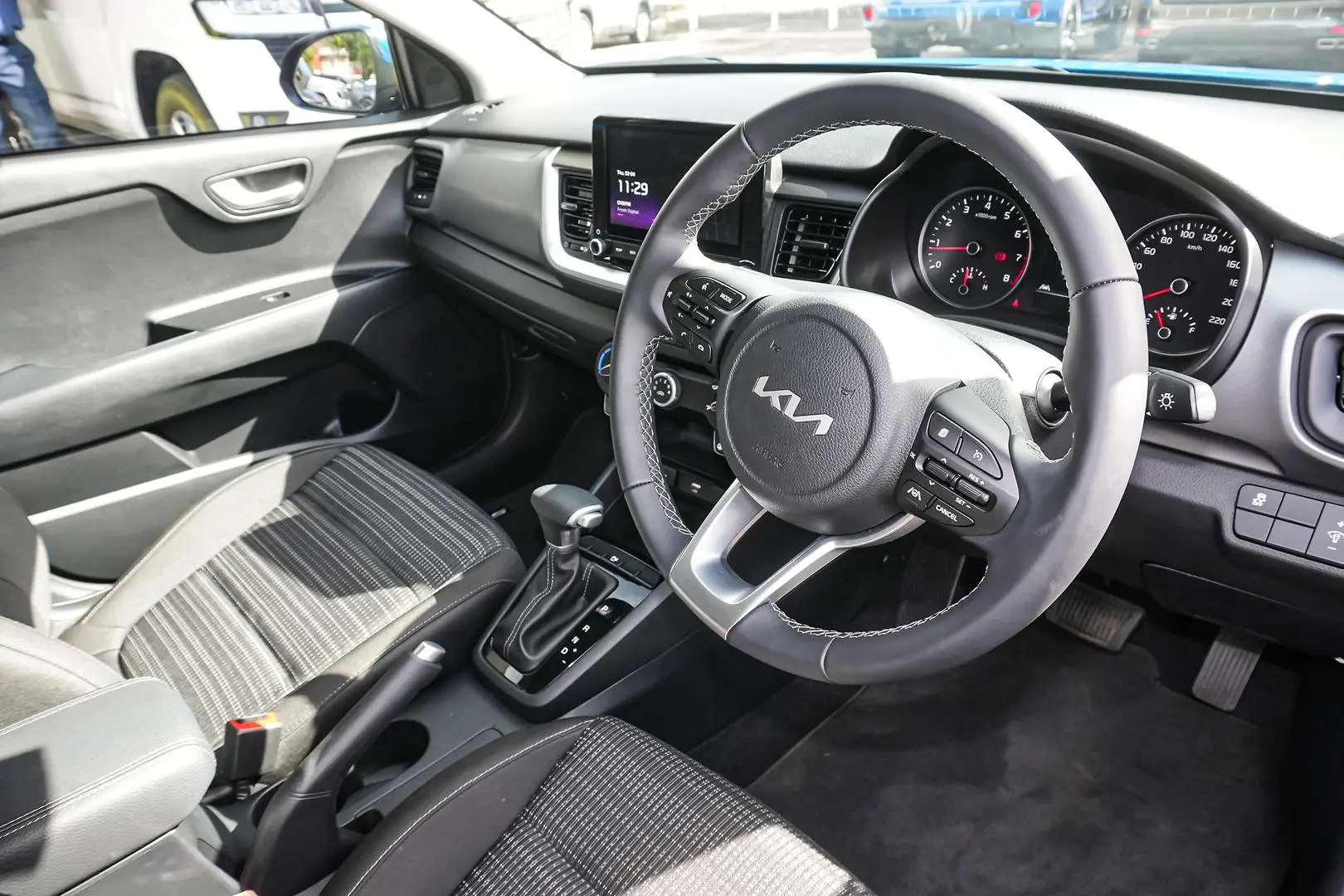 2023 Kia Stonic Gallery Image 15