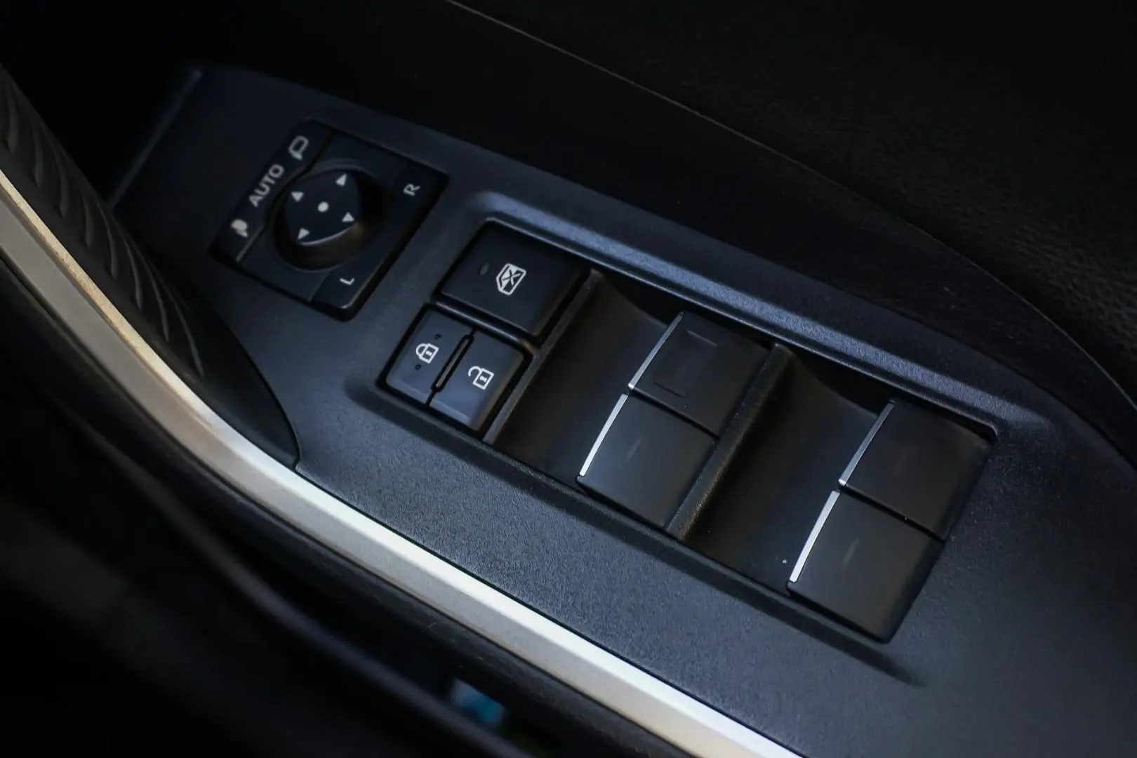 2022 Toyota RAV4 Gallery Image 20