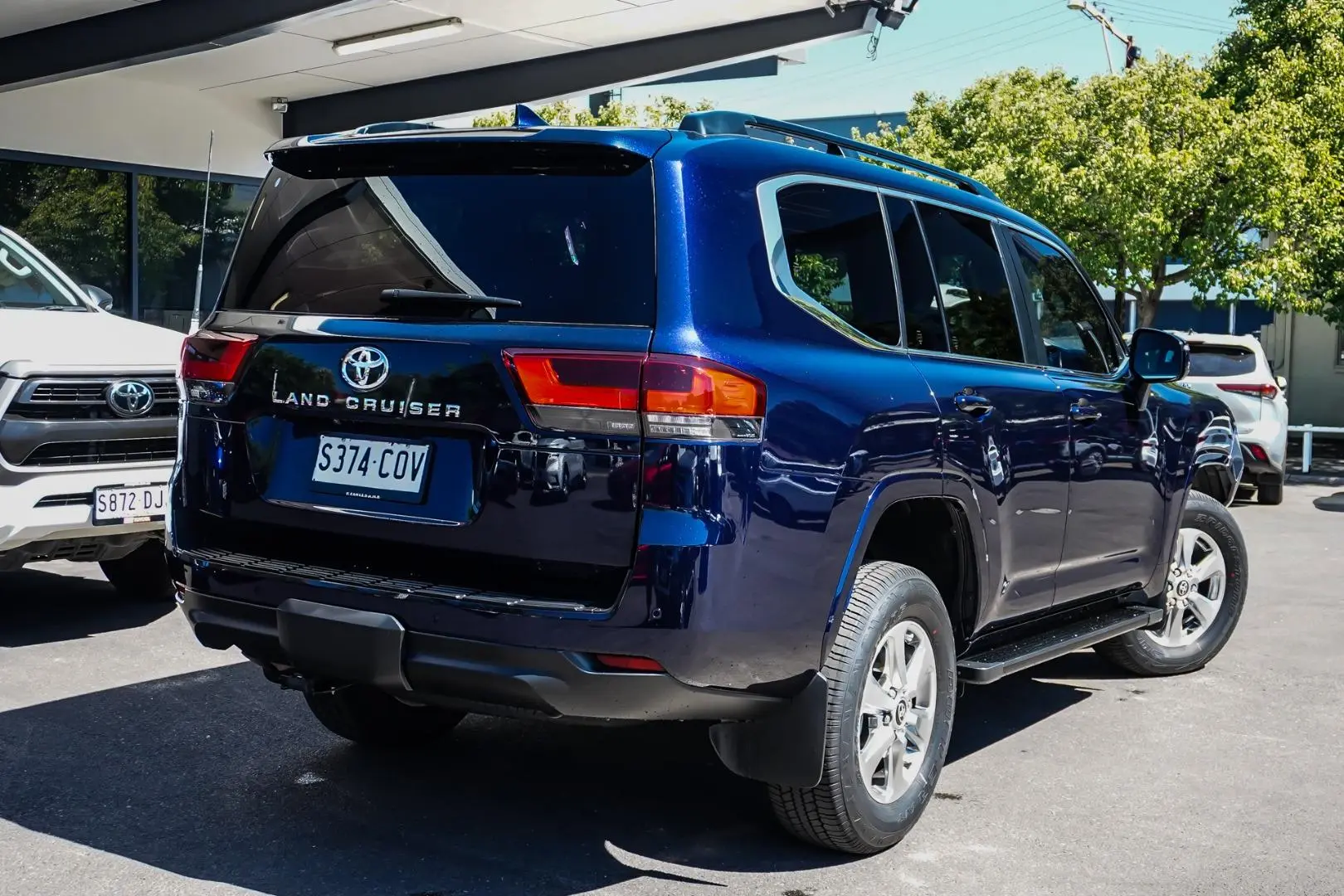 2022 Toyota Landcruiser Gallery Image 3