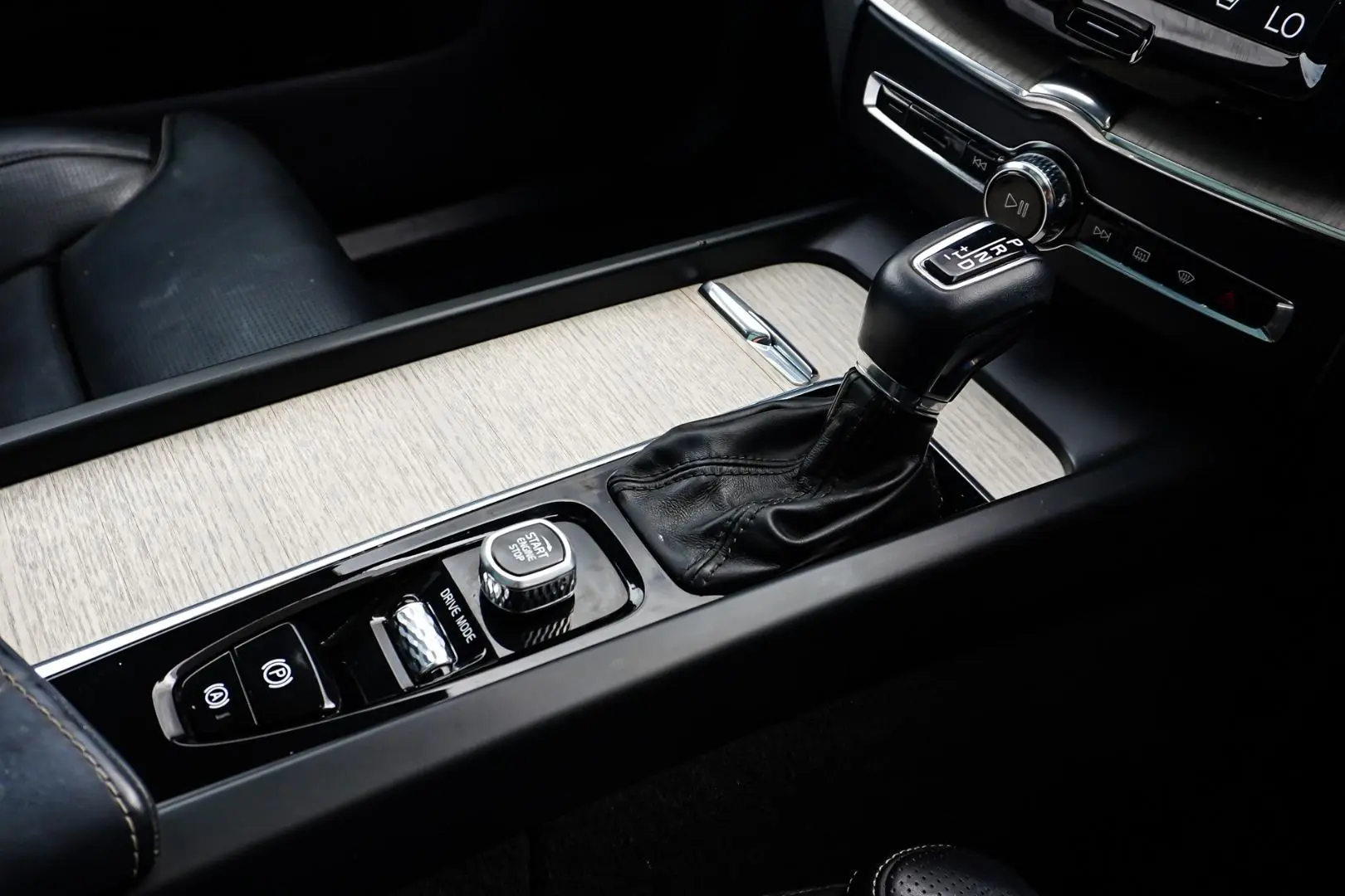 2020 Volvo XC60 Gallery Image 20