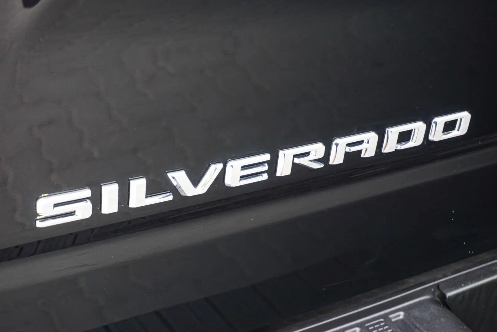 2024 Chevrolet Silverado Gallery Image 15