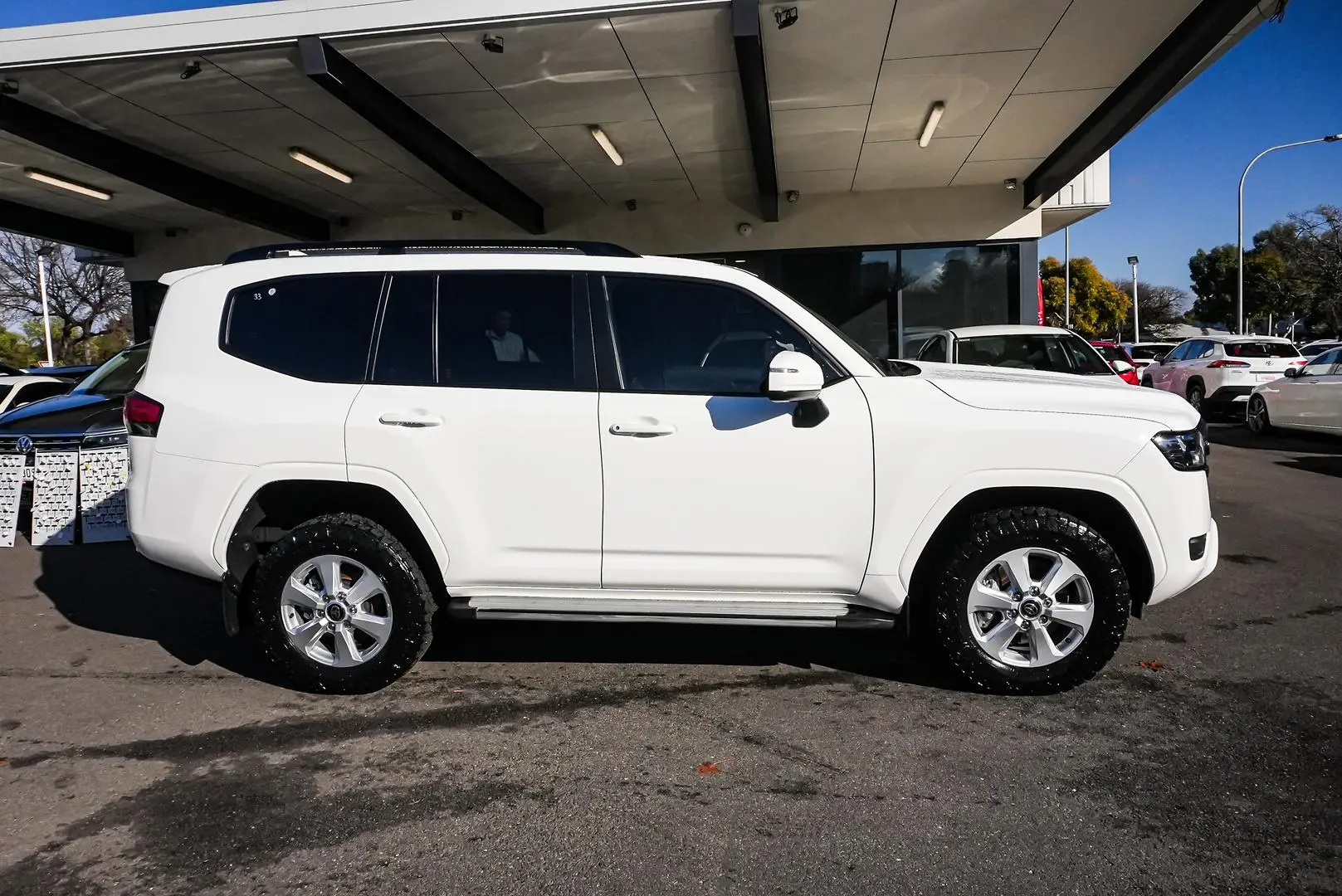 2021 Toyota Landcruiser Gallery Image 4