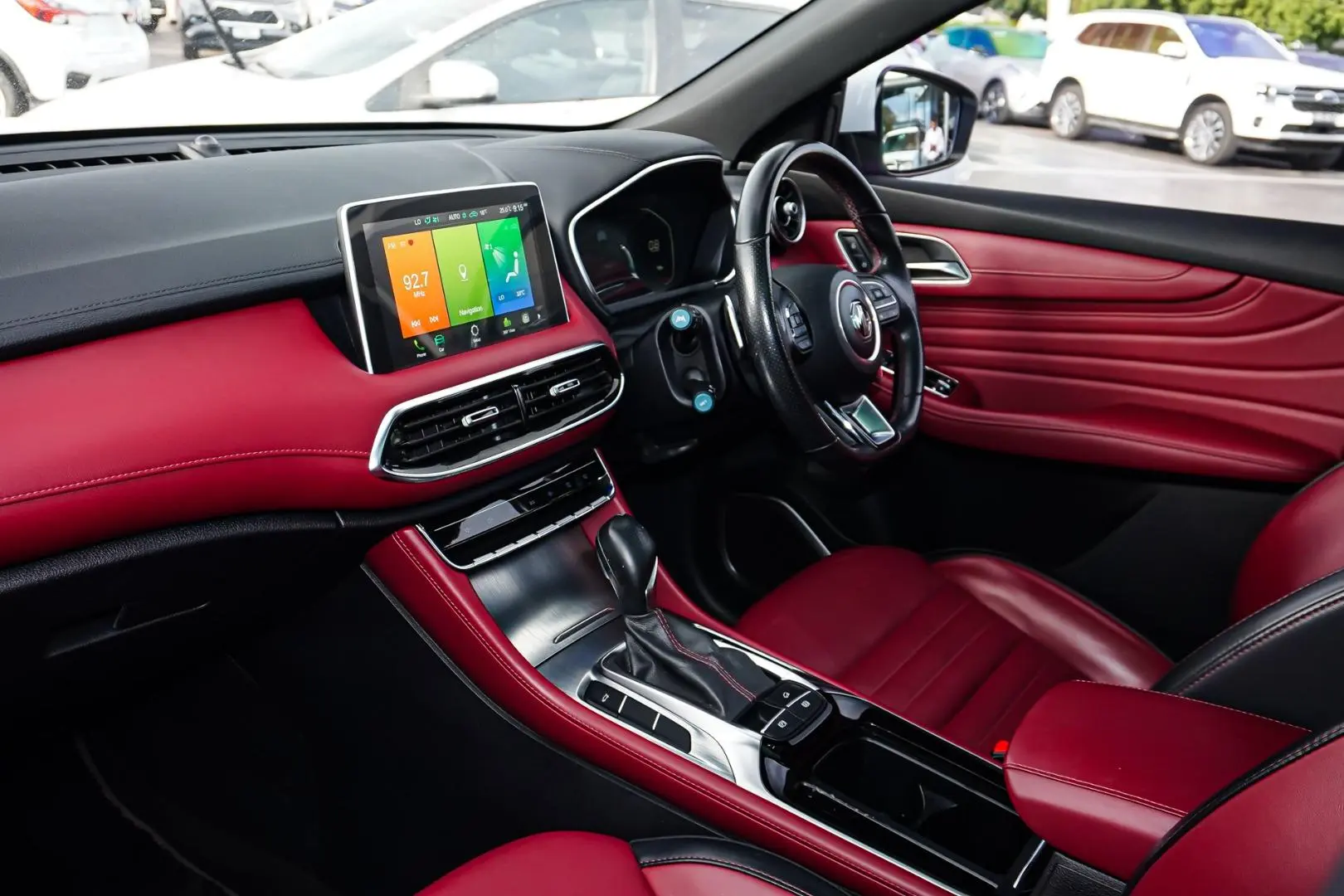 2021 MG HS Gallery Image 11