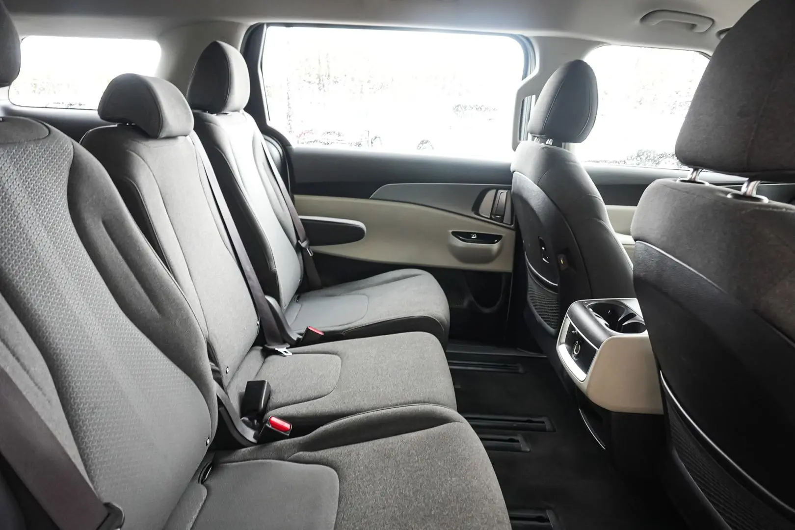 2022 Kia Carnival Gallery Image 14