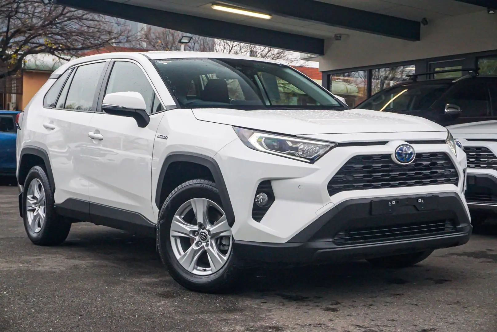 2021 Toyota RAV4 Gallery Image 1