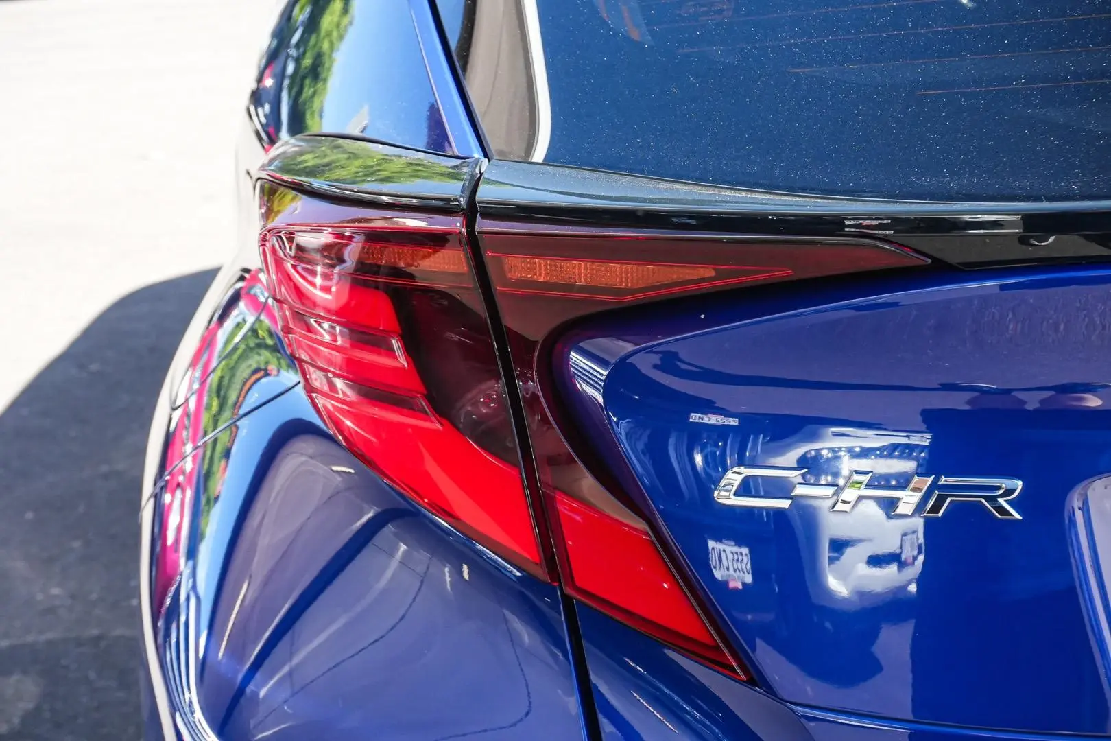 2023 Toyota C-HR Gallery Image 14