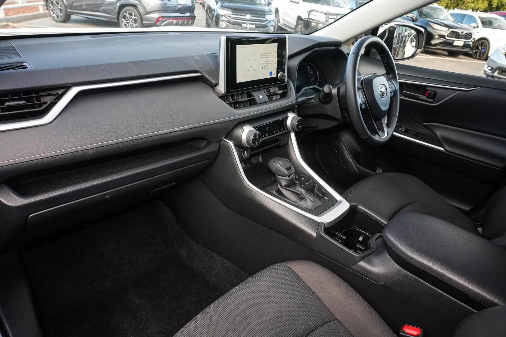 2024 Toyota RAV4 Gallery Image 10