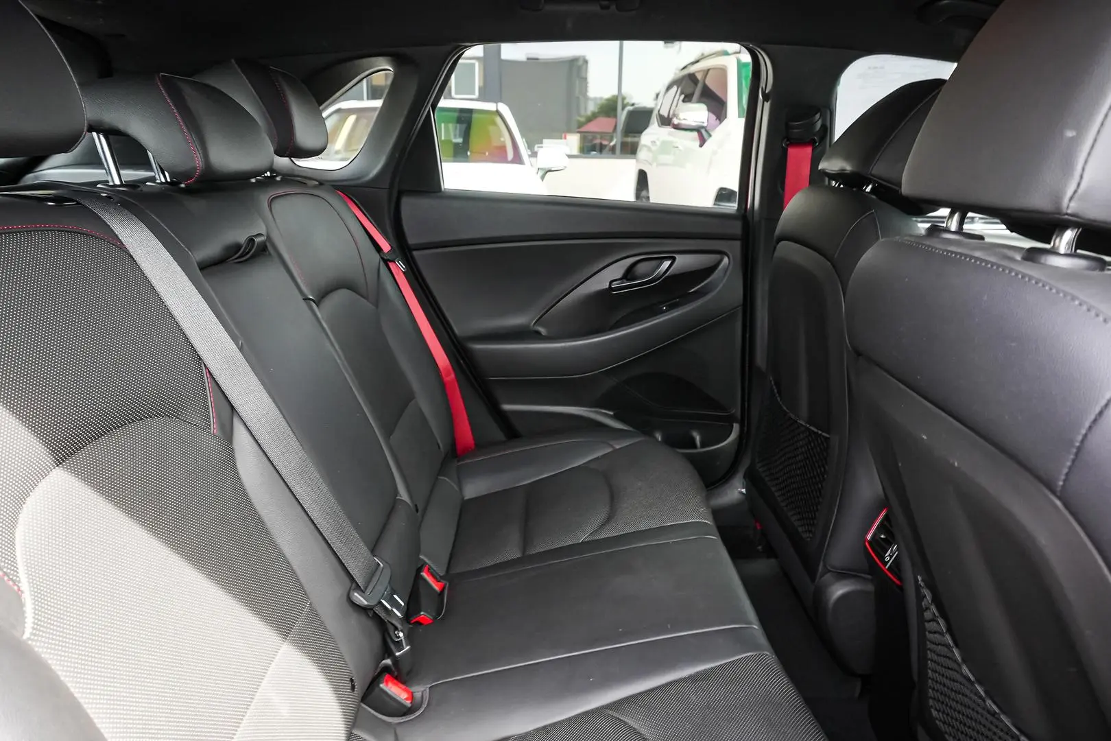 2019 Hyundai i30 Gallery Image 15