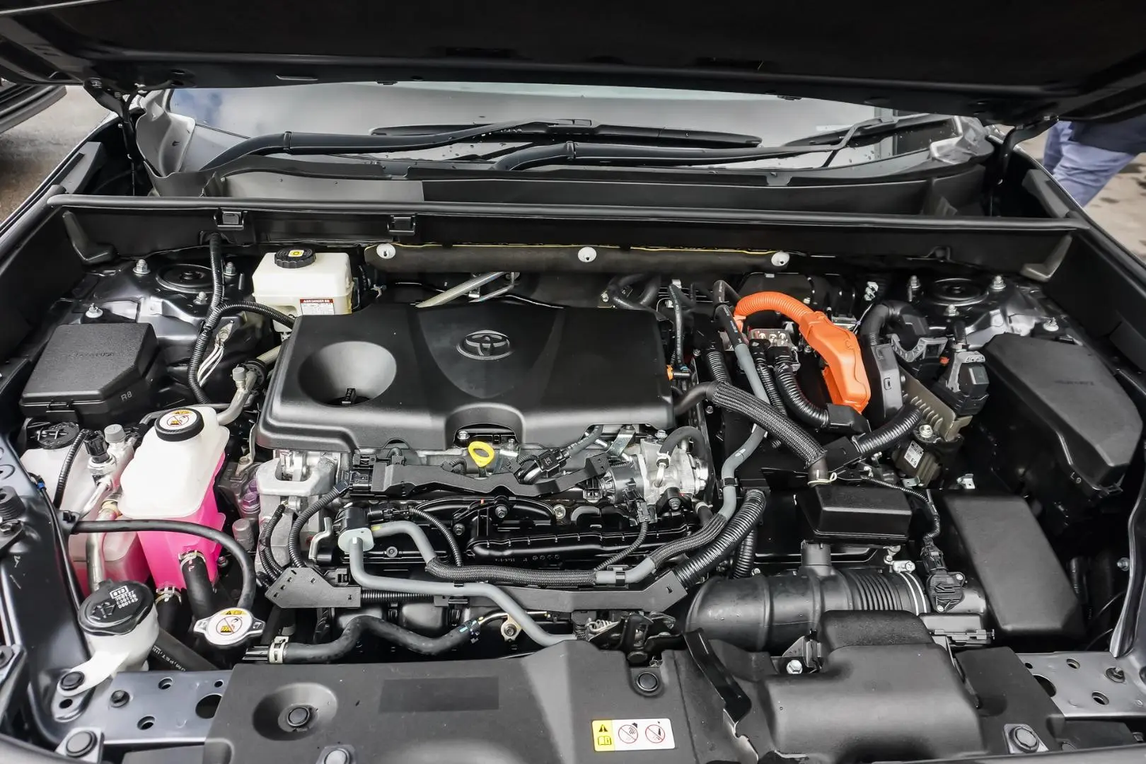 2022 Toyota RAV4 Gallery Image 25