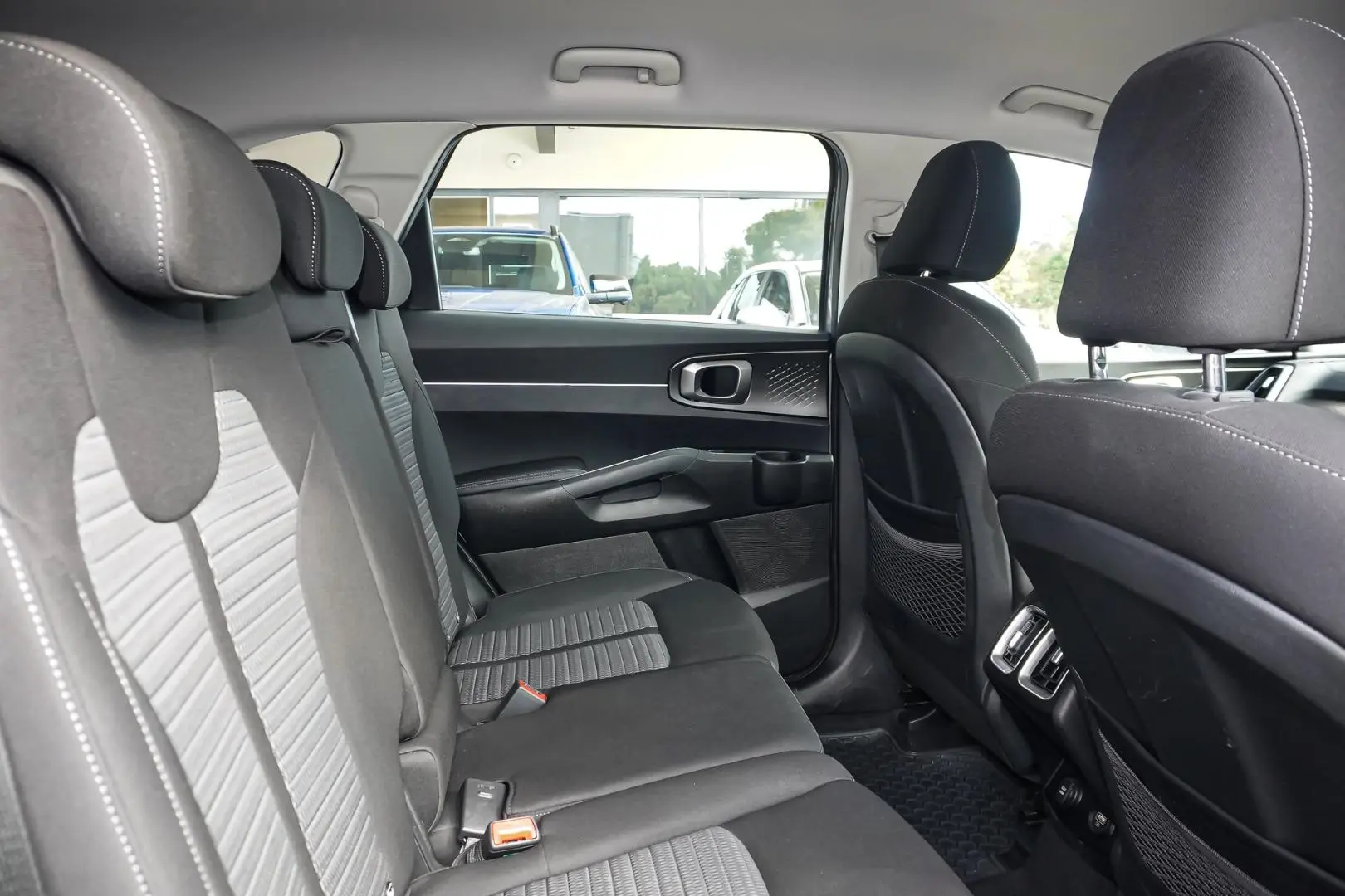 2021 Kia Sorento Gallery Image 7