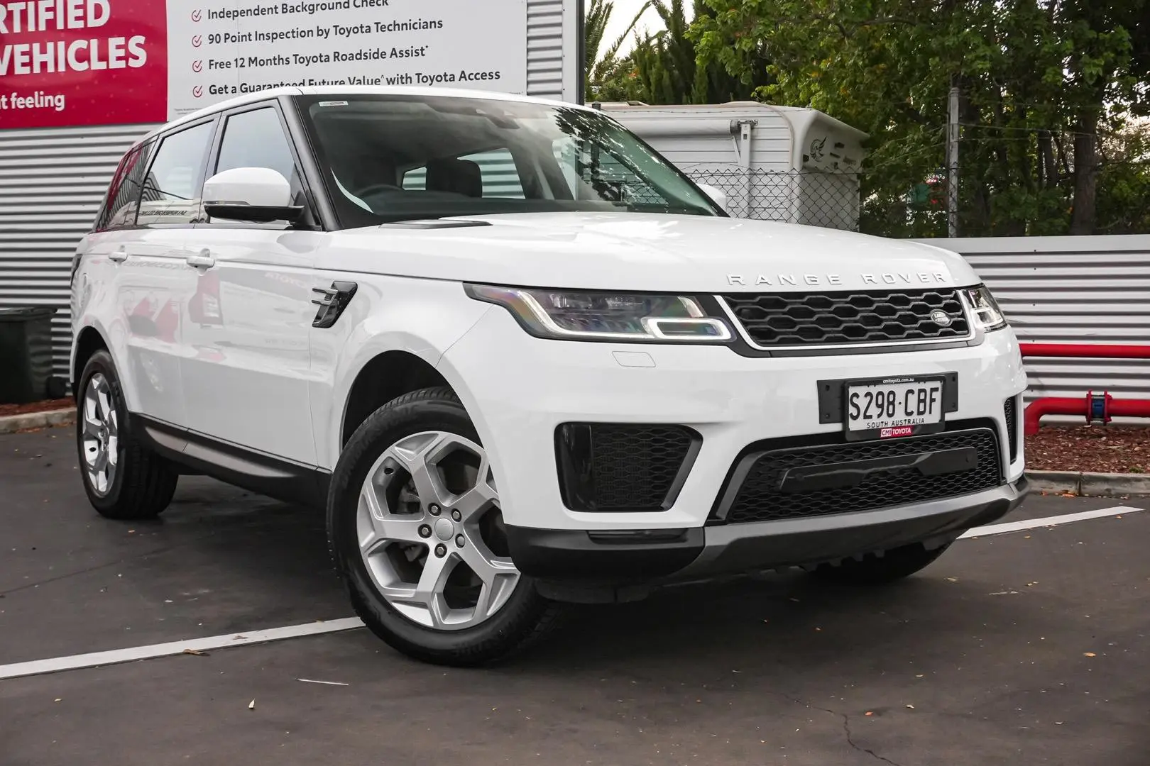2019 Land Rover Range Rover Sport Gallery Image 2