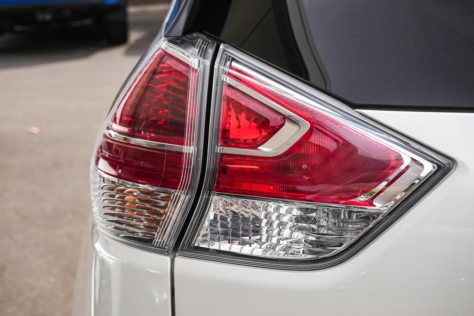 2017 Nissan X-TRAIL Gallery Image 8