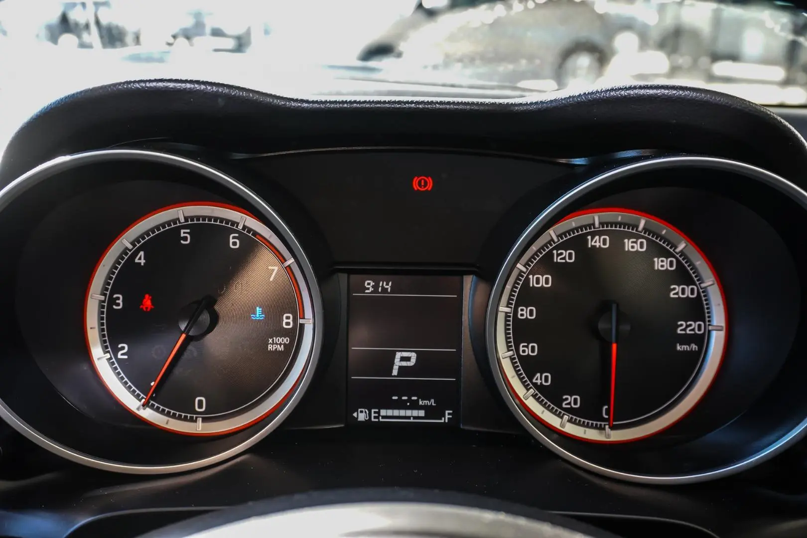 2020 Suzuki Swift Gallery Image 18