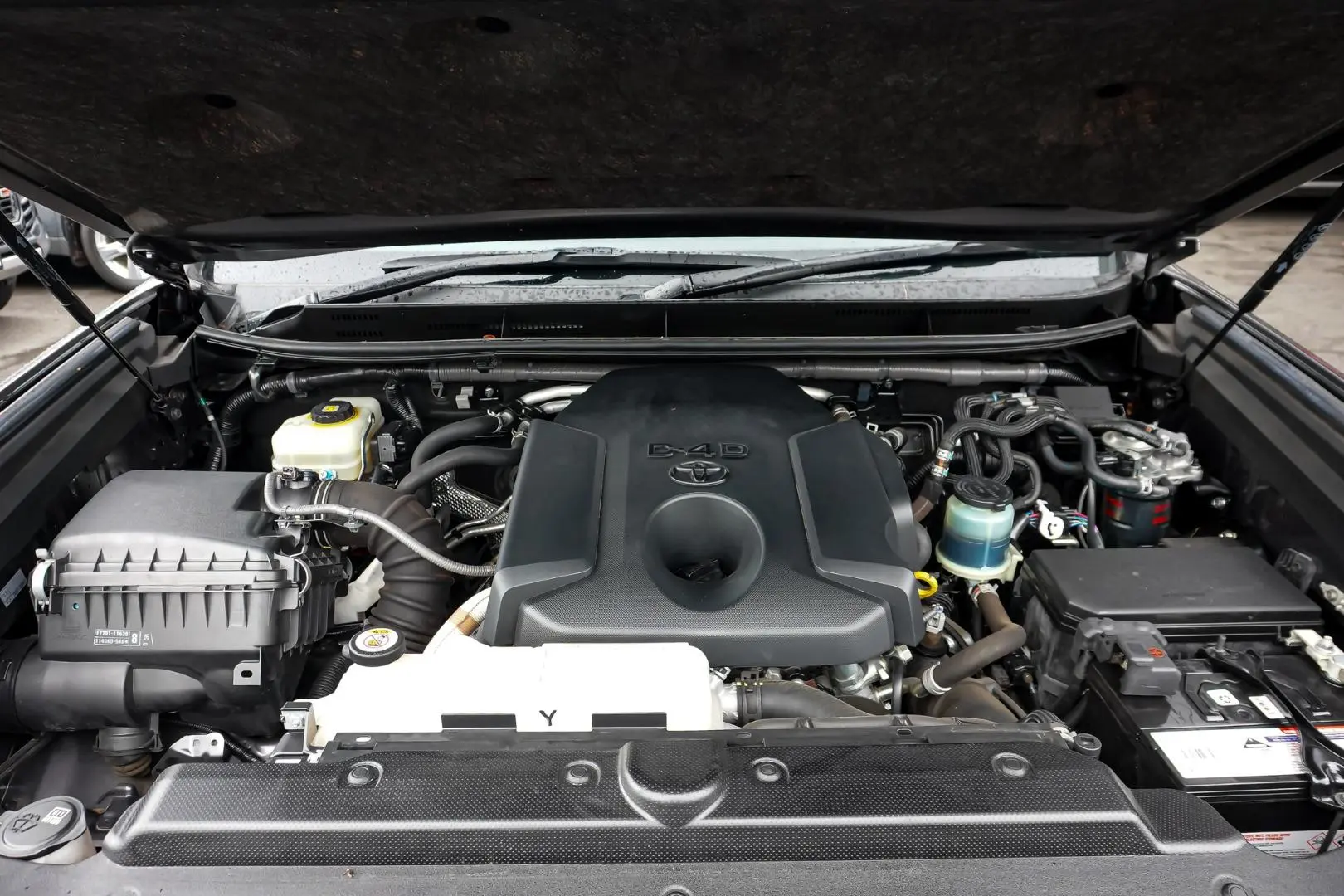 2019 Toyota Landcruiser Prado Gallery Image 25