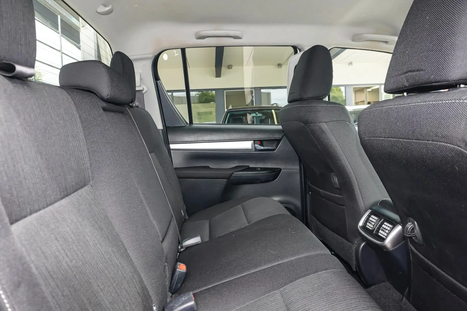 2023 Toyota Hilux Gallery Image 7