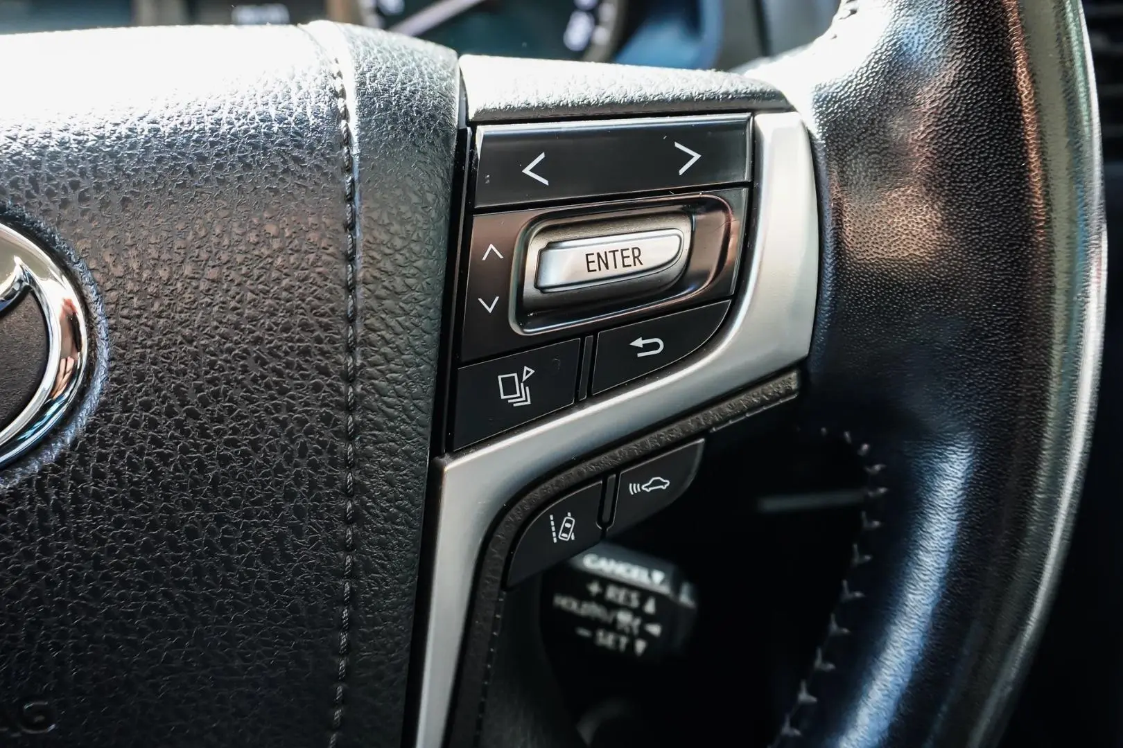 2020 Toyota Landcruiser Prado Gallery Image 20