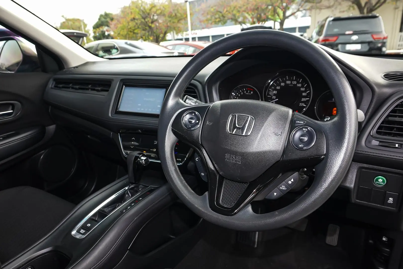 2017 Honda HR-V Gallery Image 6