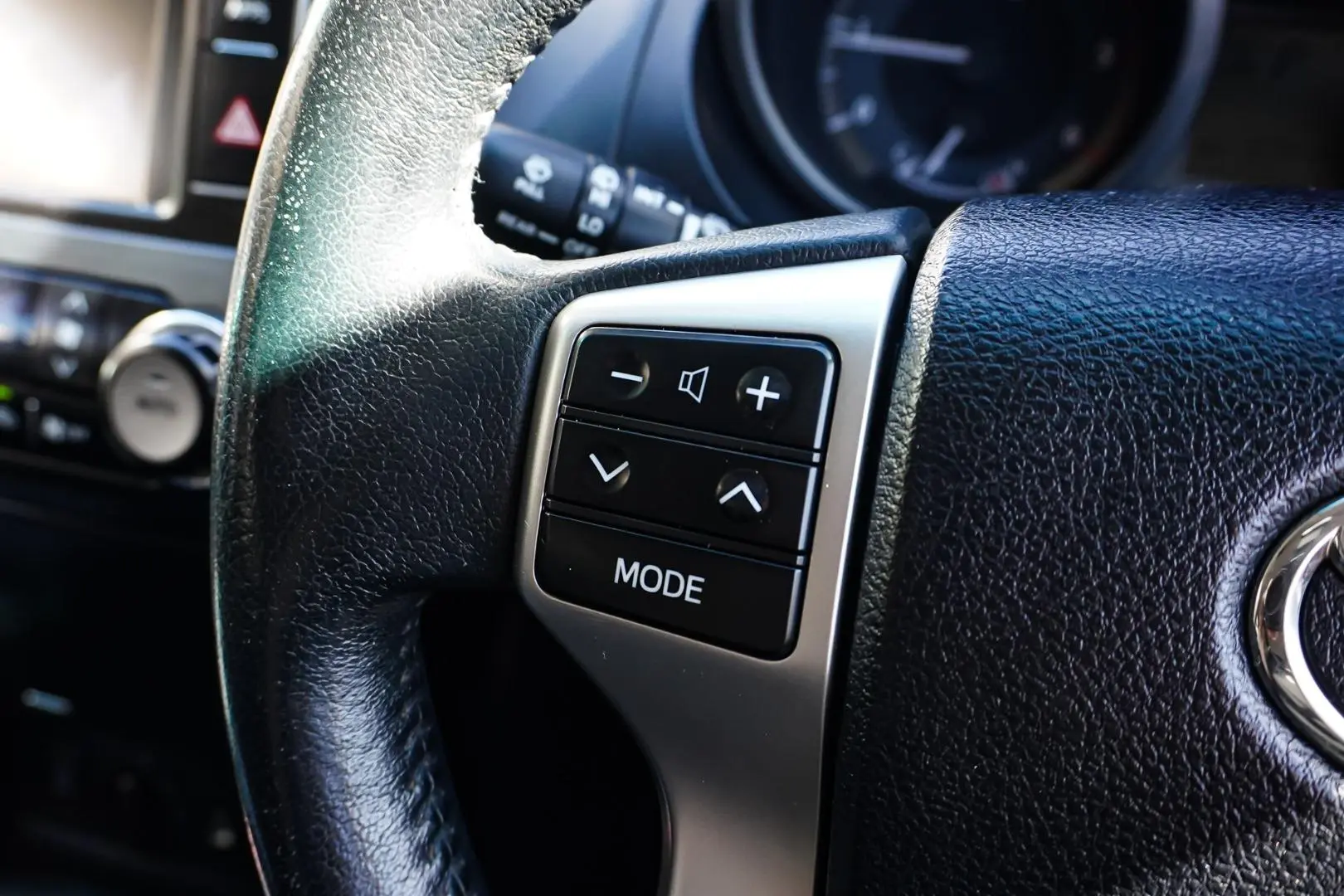 2013 Toyota Landcruiser Prado Gallery Image 19