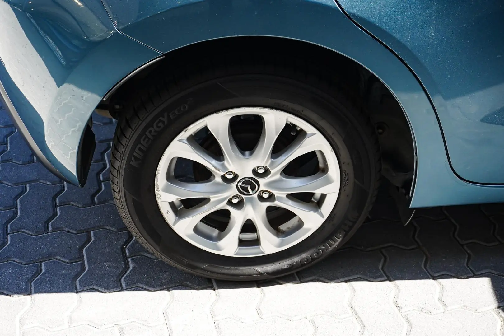 2016 Mazda 2 Gallery Image 18