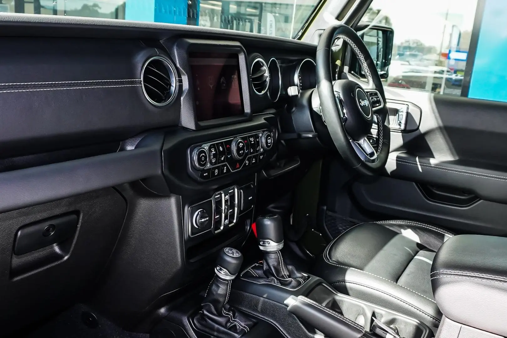 2023 Jeep Wrangler Gallery Image 11