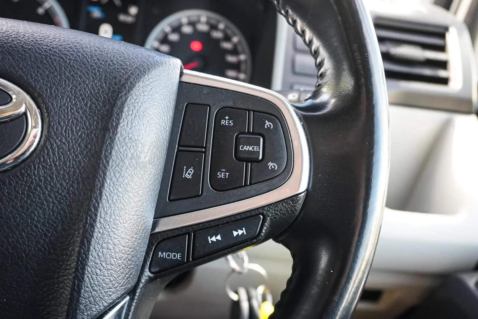 2021 Toyota Hiace Gallery Image 20