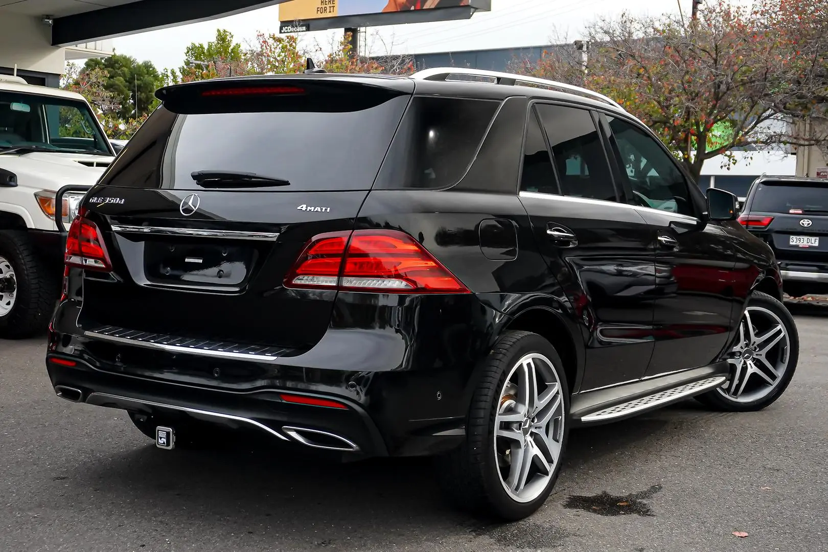 2017 Mercedes-Benz GLE-Class Gallery Image 3