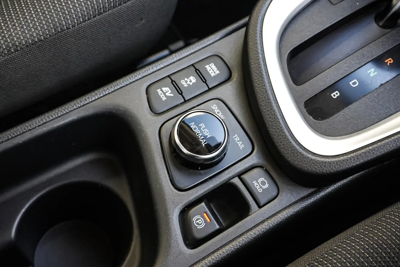 2022 Toyota Yaris Cross Gallery Image 21