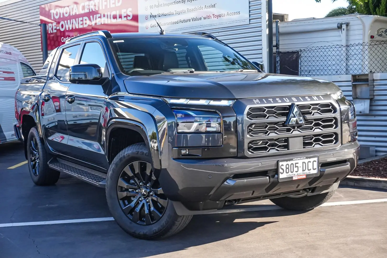 2024 Mitsubishi Triton Gallery Image 2