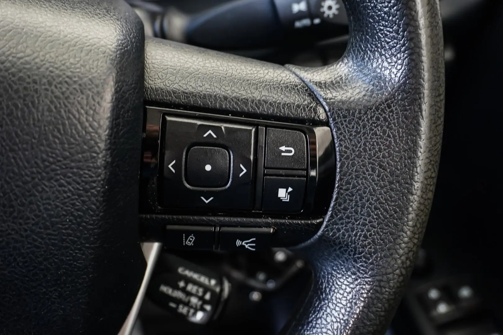 2021 Toyota Hilux Gallery Image 16
