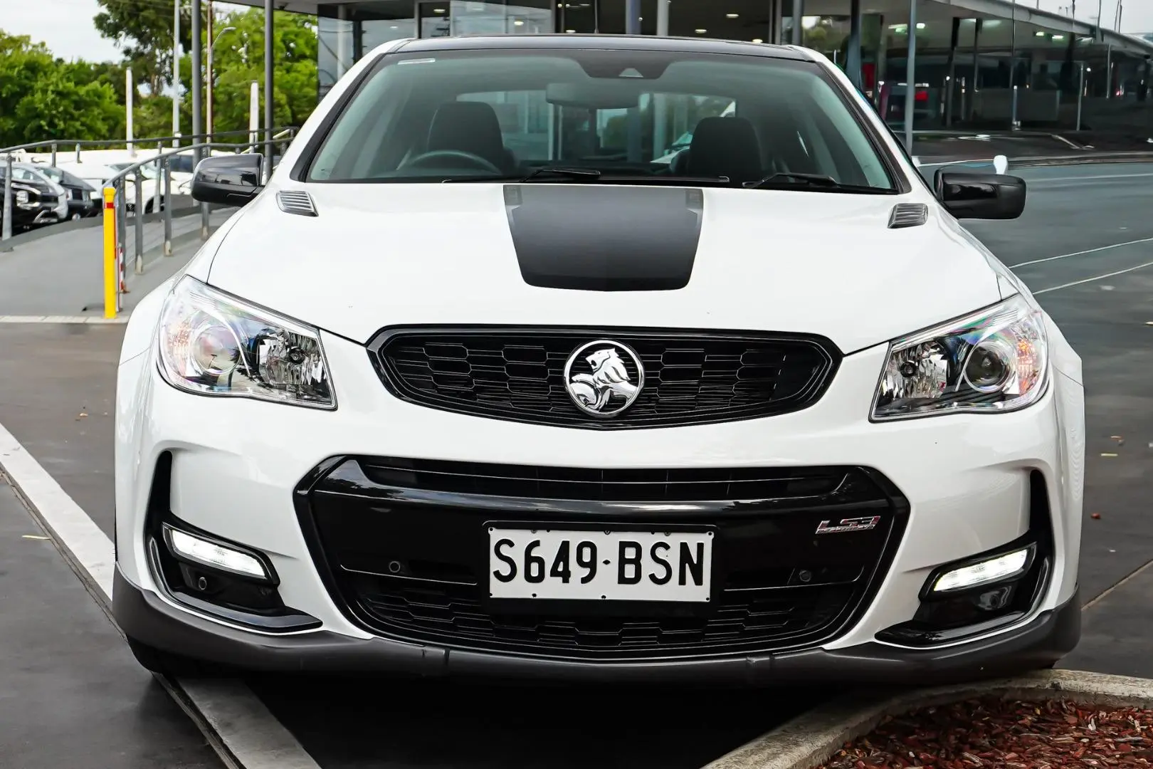 2017 Holden Commodore Gallery Image 5