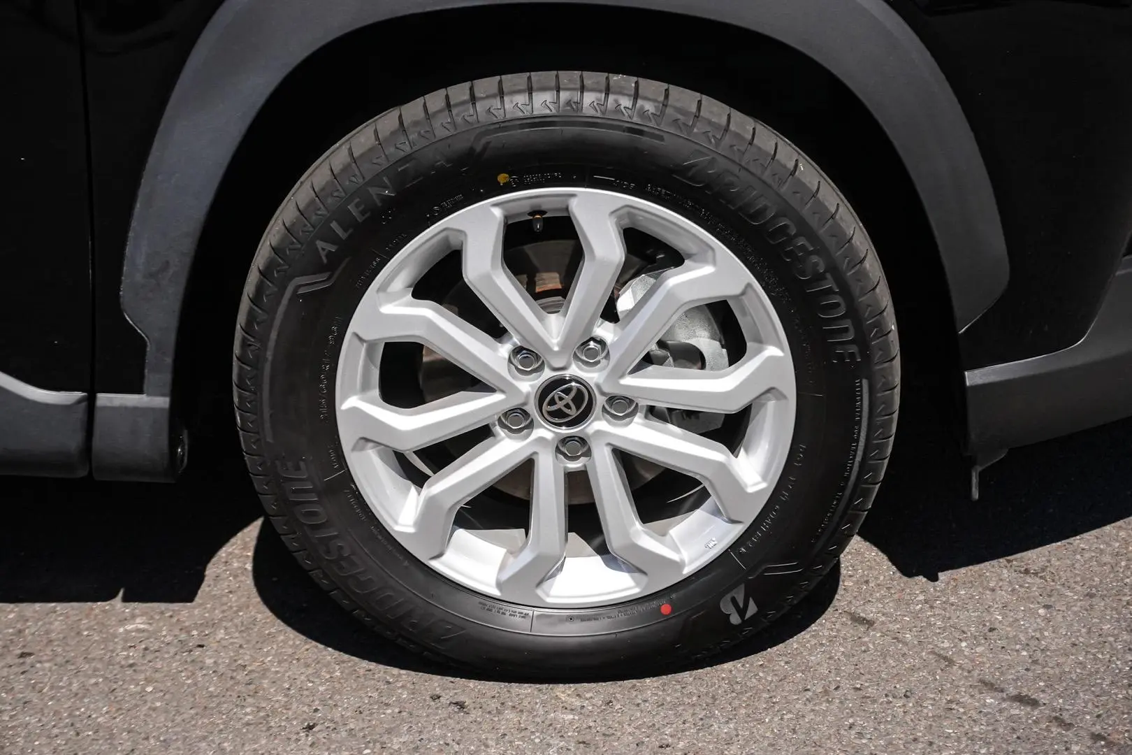 2023 Toyota Corolla Cross Gallery Image 12