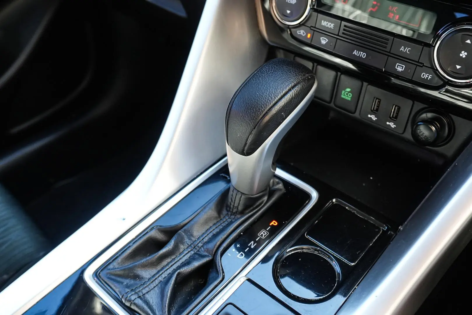 2019 Mitsubishi Eclipse Cross Gallery Image 18