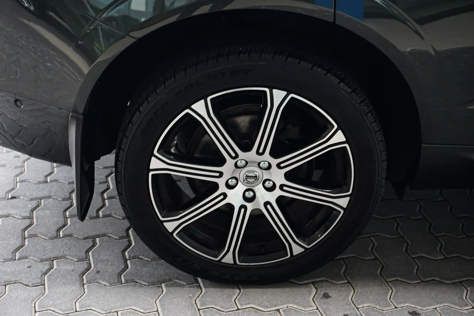 2020 Volvo XC60 Gallery Image 18