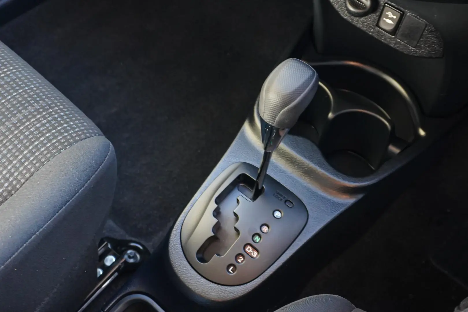 2019 Toyota Yaris Gallery Image 18