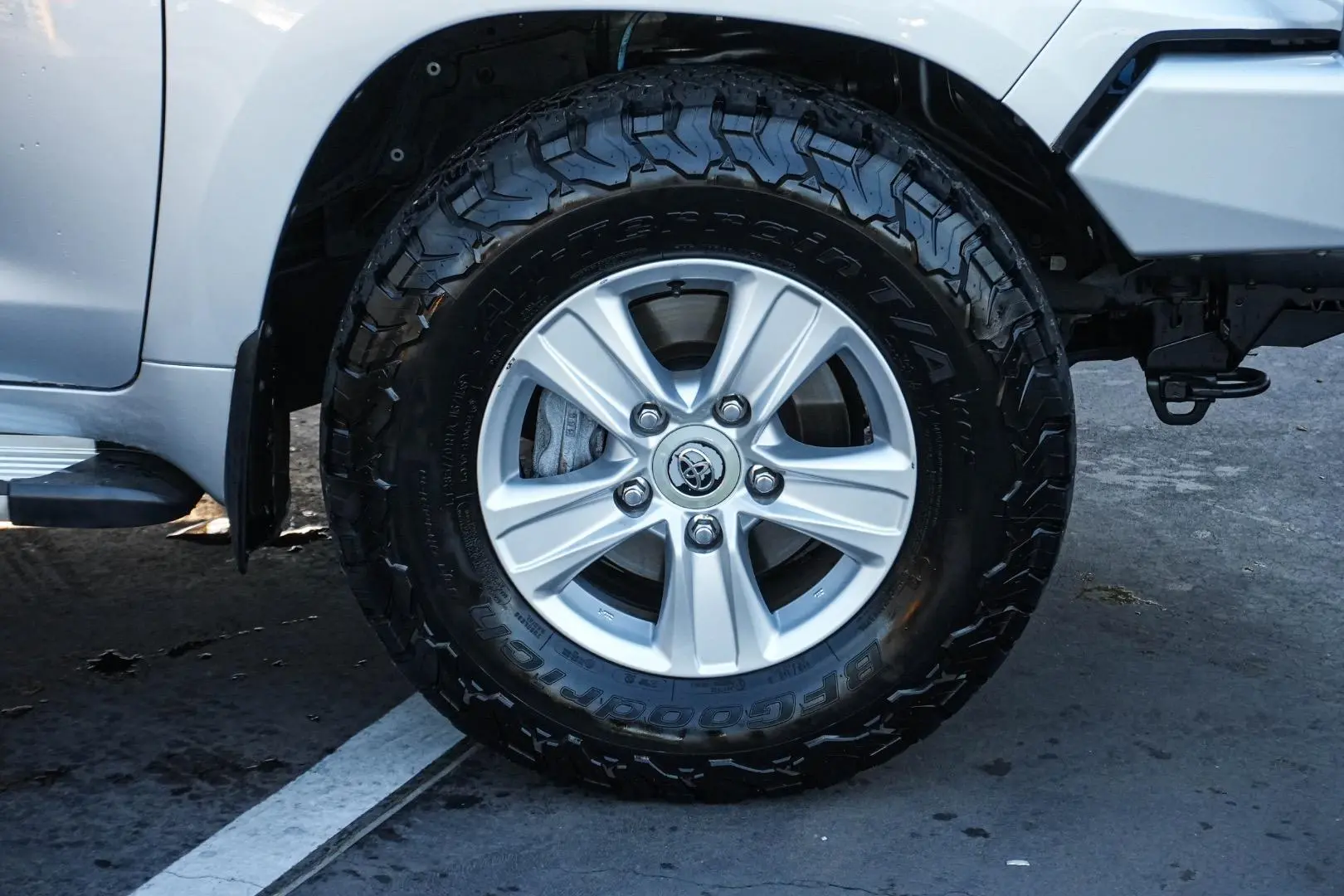 2018 Toyota Landcruiser Gallery Image 14